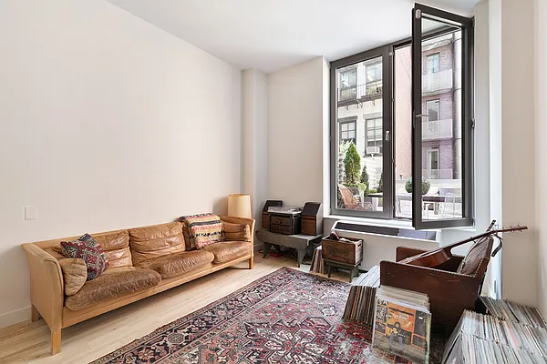 Sold by Compass | media 19