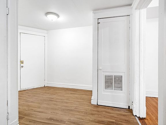 5th image of 4417-4419 Floriss Pl