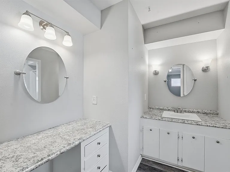 2408 Chelmsford Ct — Photo 9