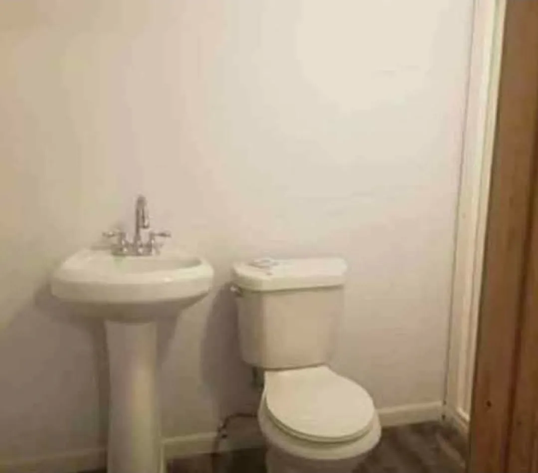 1 bed, 300 sqft, $1,200 — Photo 3