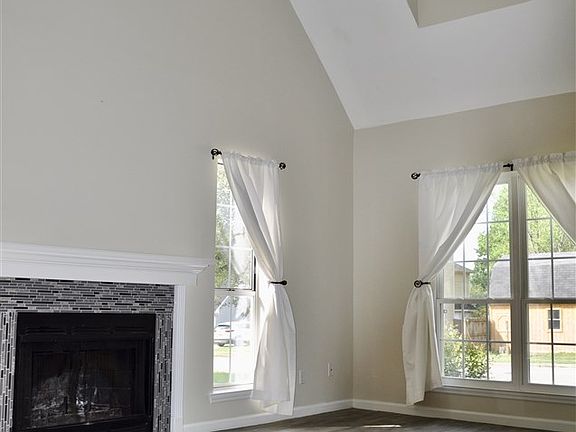 4th image of 13901 Creely Dr SW