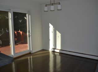 225 Handy Rd, Huntington, VT 05462