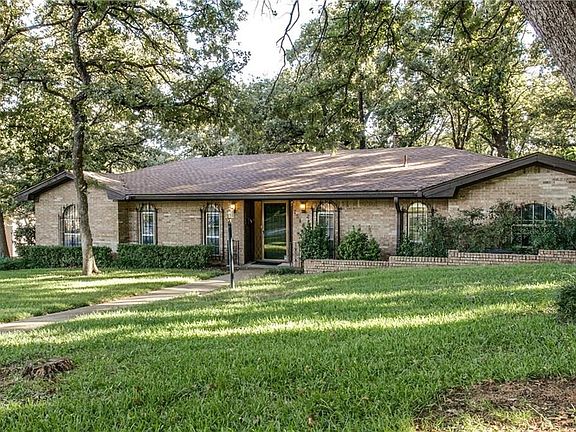 2nd image of 7544 Yolanda Dr