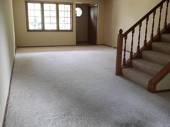 2nd image of 11602 W Edgerton Ave