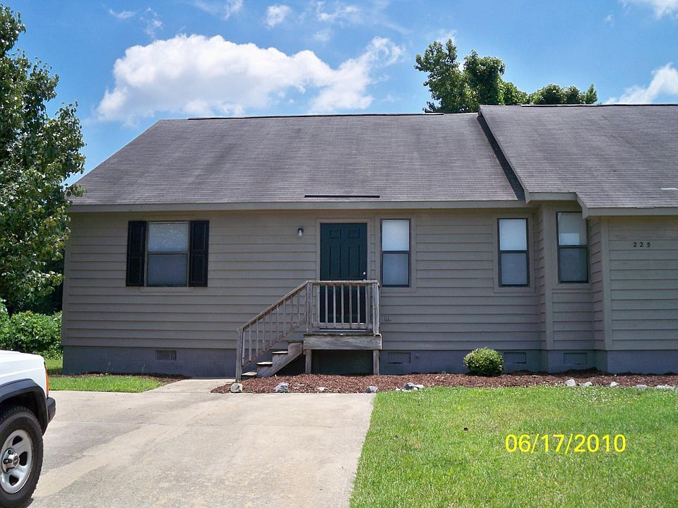 1st image of 227 Wyndham Cir #B