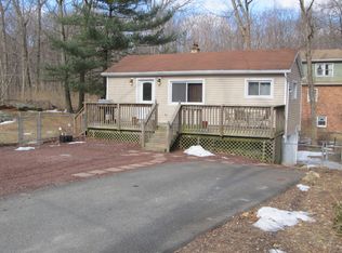 104 Wellesley Trl, Hopatcong, NJ 07843