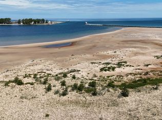 Ellen St, Grand Marais, MI 49839