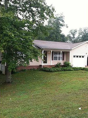 1st image of 88 Willow Dr