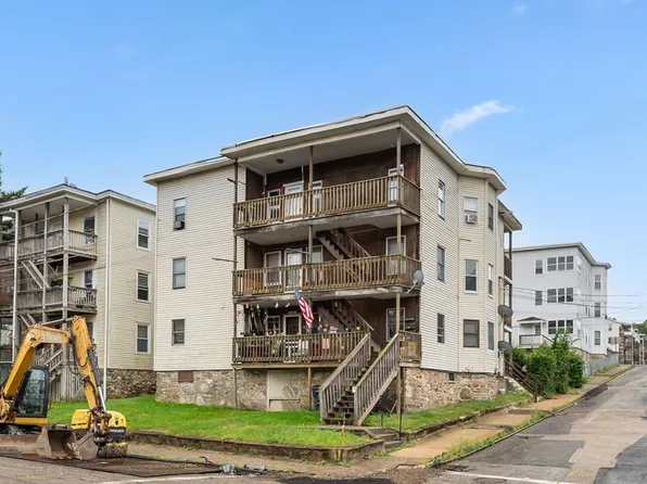 5 Oliver St, Southbridge, MA 01550