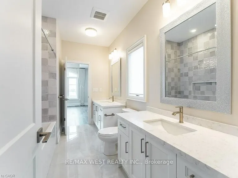 119 Jay St — Photo 22