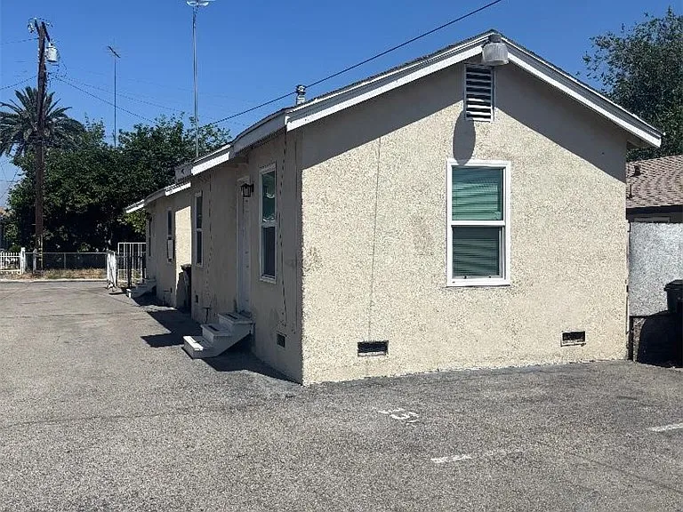 130 S Giovanola Ave — Photo 5