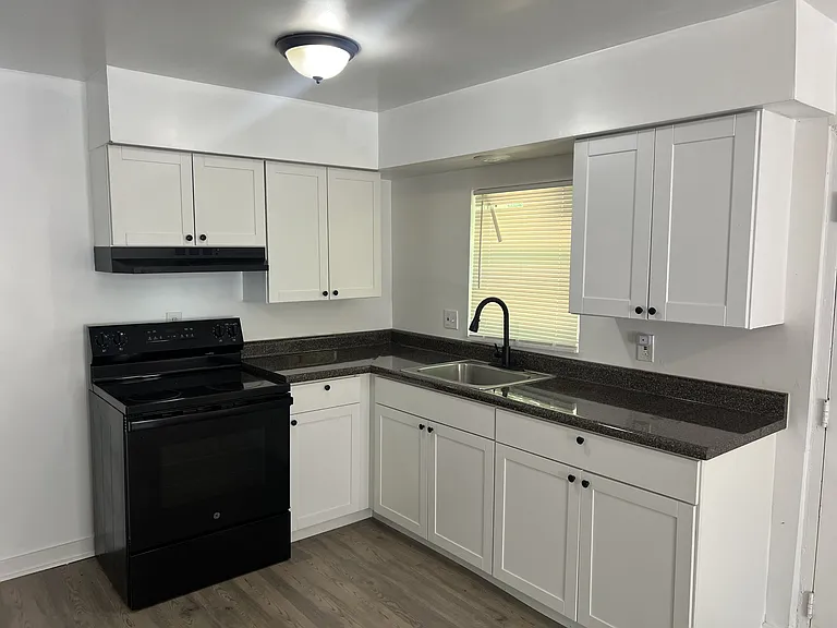 1156 Triple Hill Dr #F — Photo 10