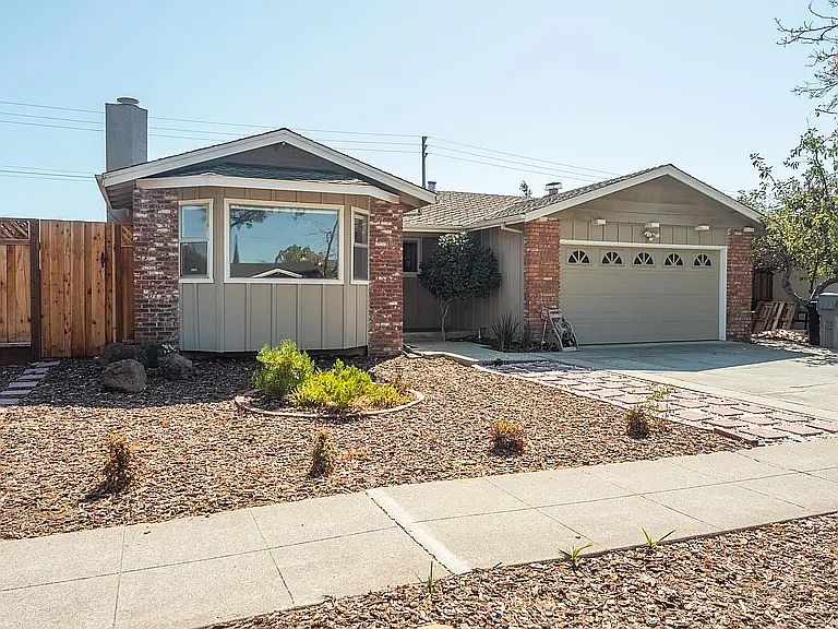1st image of 1438 Glacier Dr