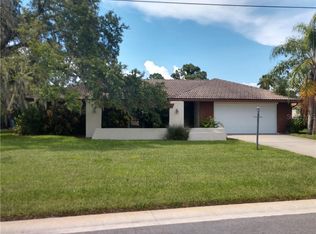 323 Rubens Dr, Nokomis, FL 34275