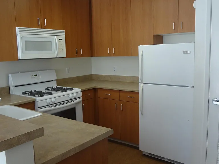 587 E Harvard Blvd #102 — Photo 6