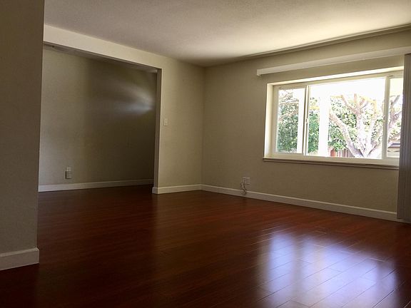 3rd image of 10129 E Estates Dr