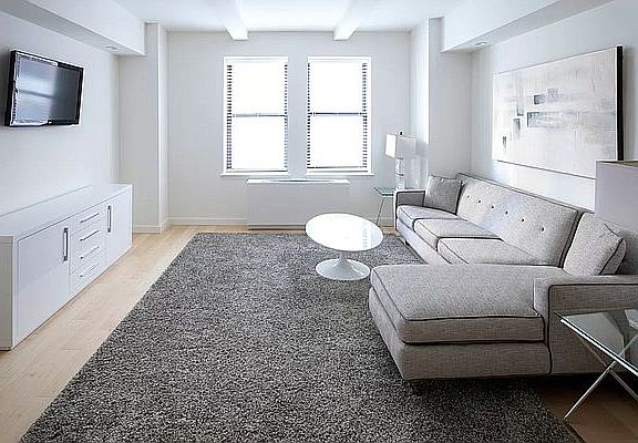 4th image of 150 W 51st St APT 723