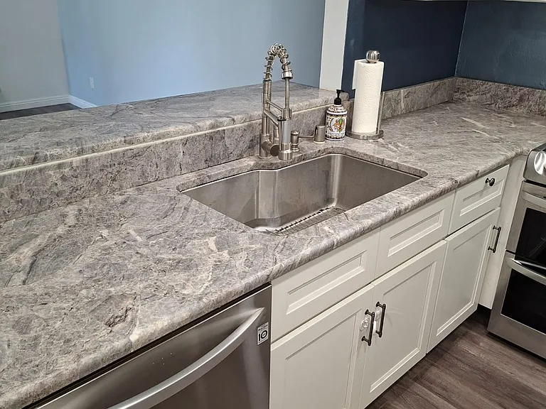 2031 Lakeridge Cir #202 — Photo 10