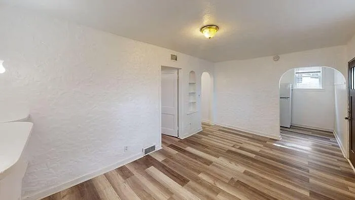 604 East Ave #F — Photo 12