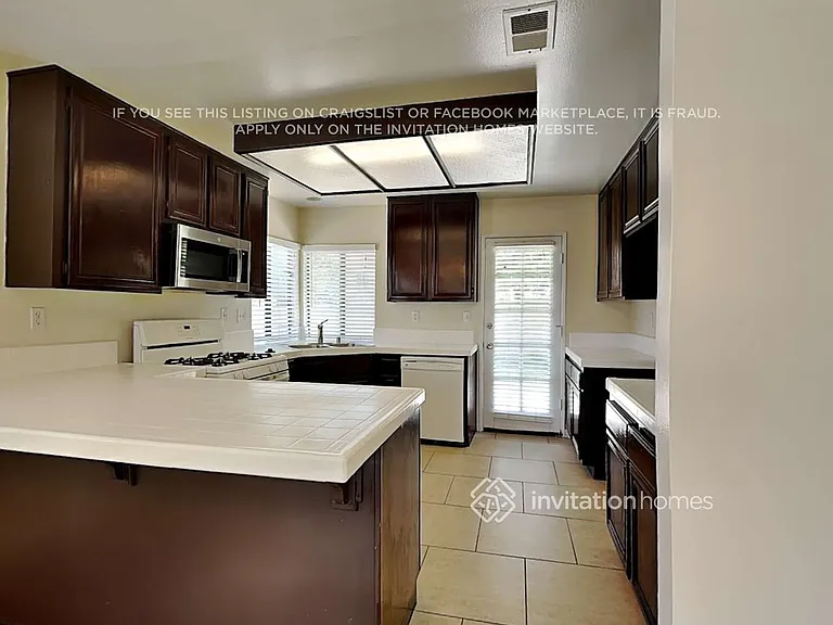 25906 Adolfo Ct — Photo 5
