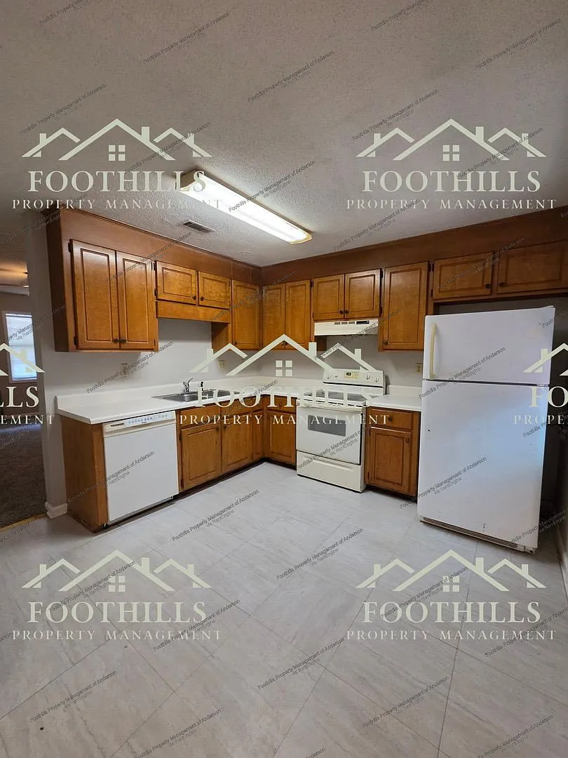 2 bed, 1.5 bath, 1100 sqft, $895 — Photo 4