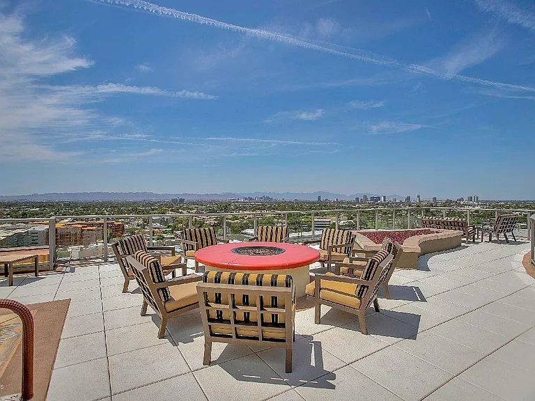 2211 E Camelback Rd #604 — Photo 37
