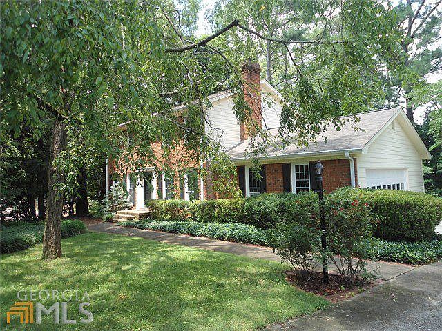 1st image of 3885 Thornhill Dr