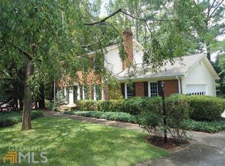 3885 Thornhill Dr, Lilburn, GA 30047