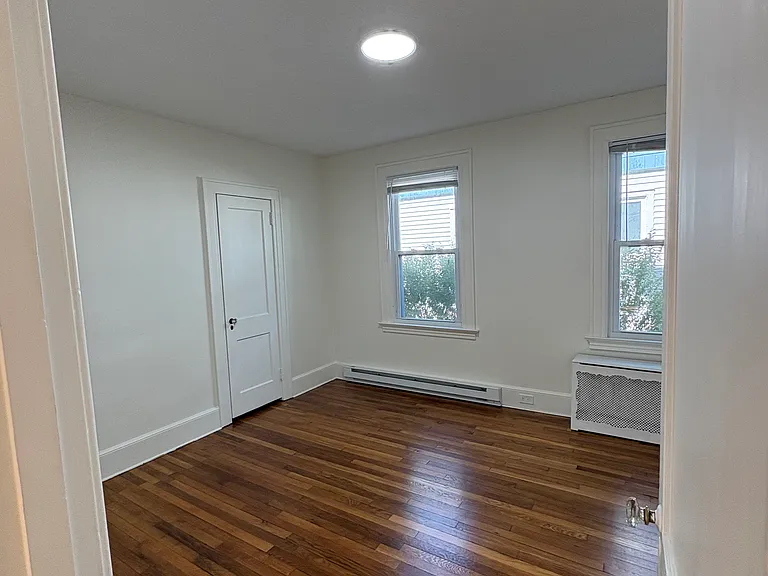 132 Grand St #A — Photo 6