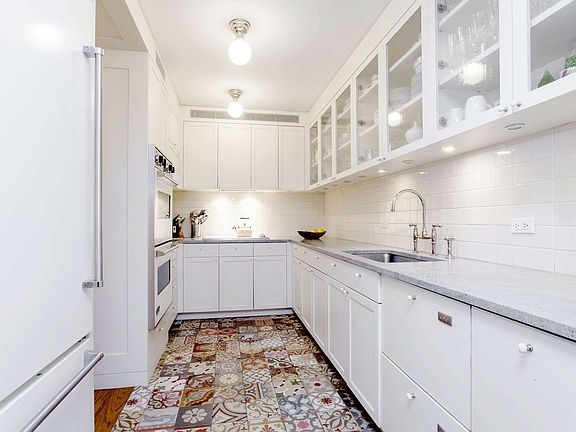 4th image of 35 W 93rd St APT 1K