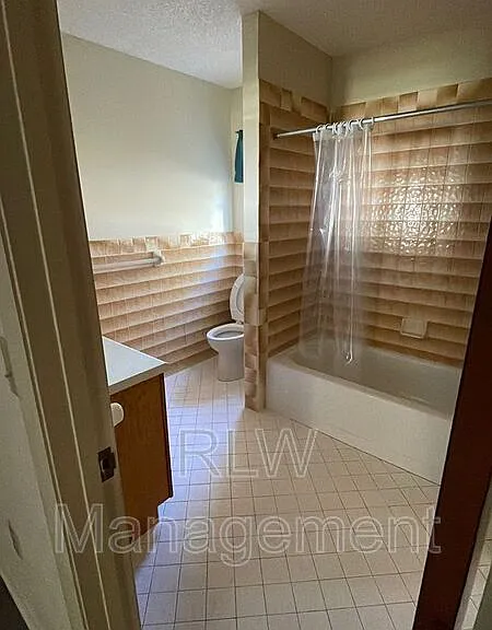 44 S Kentucky Ave — Photo 8