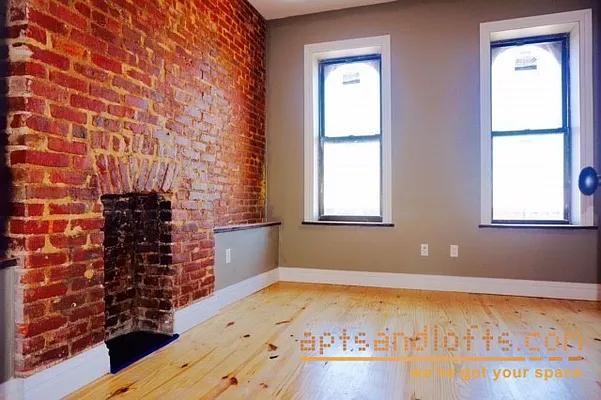 Rented by aptsandlofts.com | media 10