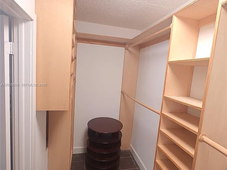 710 Allendale Rd — Photo 33