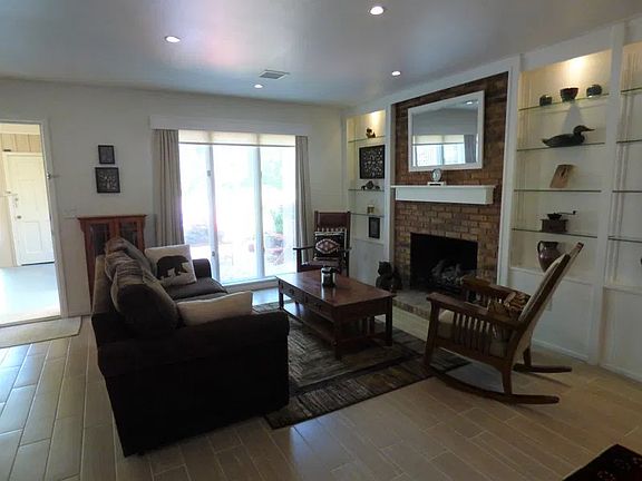 5th image of 206 Bentwood Ln