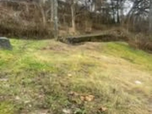 2357 Overbrook Ave, Wheeling, WV 26003