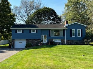 6 Redwood Dr, Greenville, PA