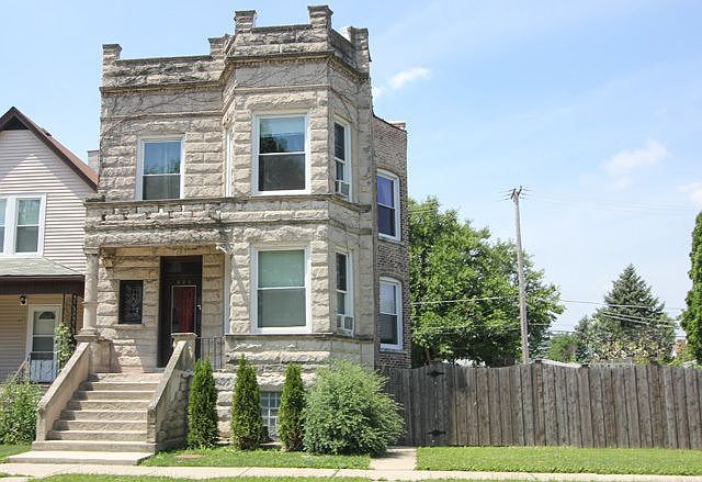 1st image of 825 Beloit Ave #2