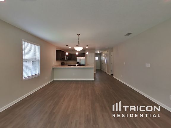 3rd image of 1312 Sarahs Landing Dr