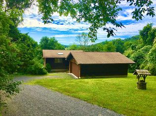 62 Orchard Rd, Elizaville, NY 12523