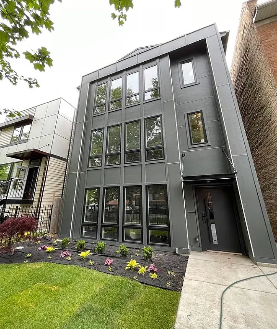 3 bed, 2000 sqft, $3,000 — Photo 1