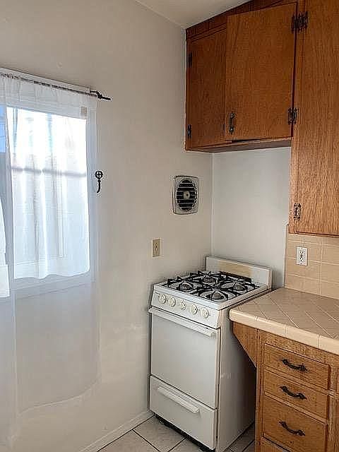 2nd image of 3814 Haines St APT 4