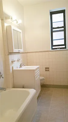 Rented by Weichert Manhattan Midtown | media 19