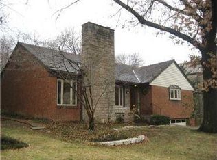 100 Lebanon Hills Dr, Pittsburgh, PA 15228