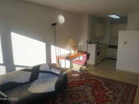 3rd image of 300 W 110th St APT 5H