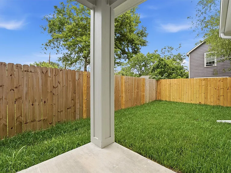 4354 Clover St #A — Photo 24