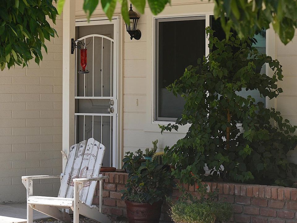 Quaint and quiet outside sitting area