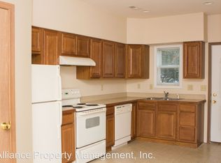 800 Moro St APT 01, Manhattan, KS 66502