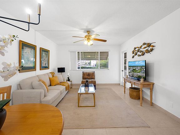 3rd image of 2856 S Garden Drive #106
