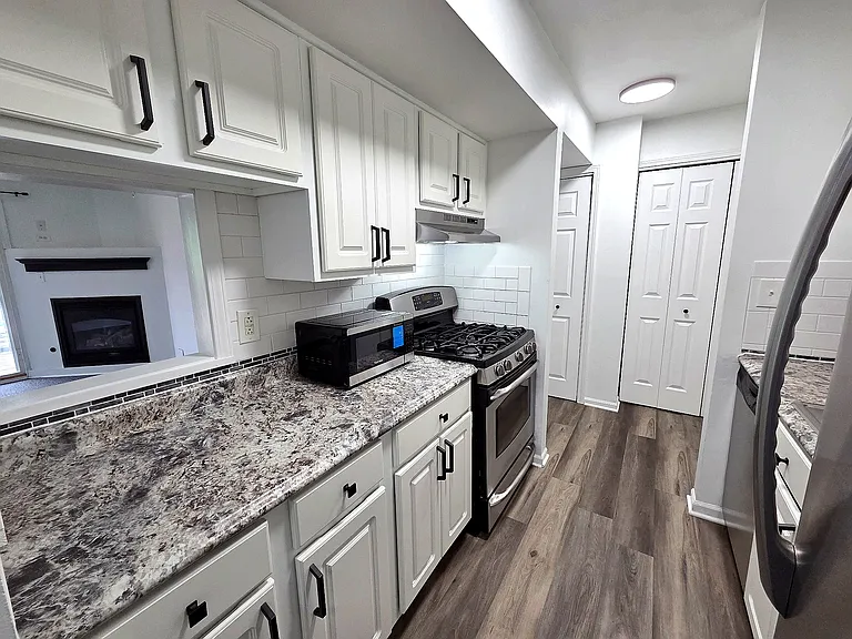 1870 Tall Oaks Dr #2104 — Photo 5