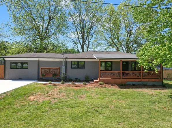109 Danita Dr, Locust, NC 28097